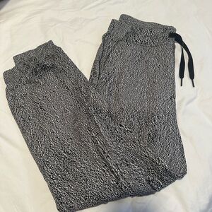 Lululemon joggers